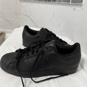 Black Sneakers